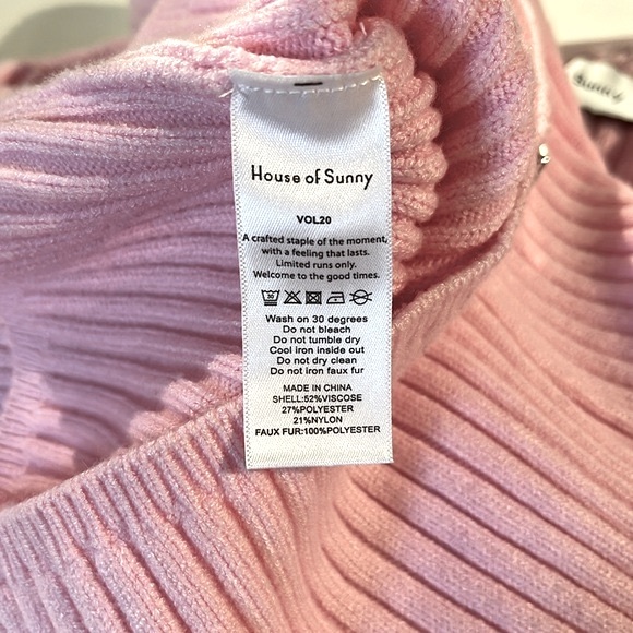 House of Sunny Waterloo Peggy Vol.2 Pink Faux-Fur Cardigan - Picture 10 of 10